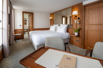 Executive room 